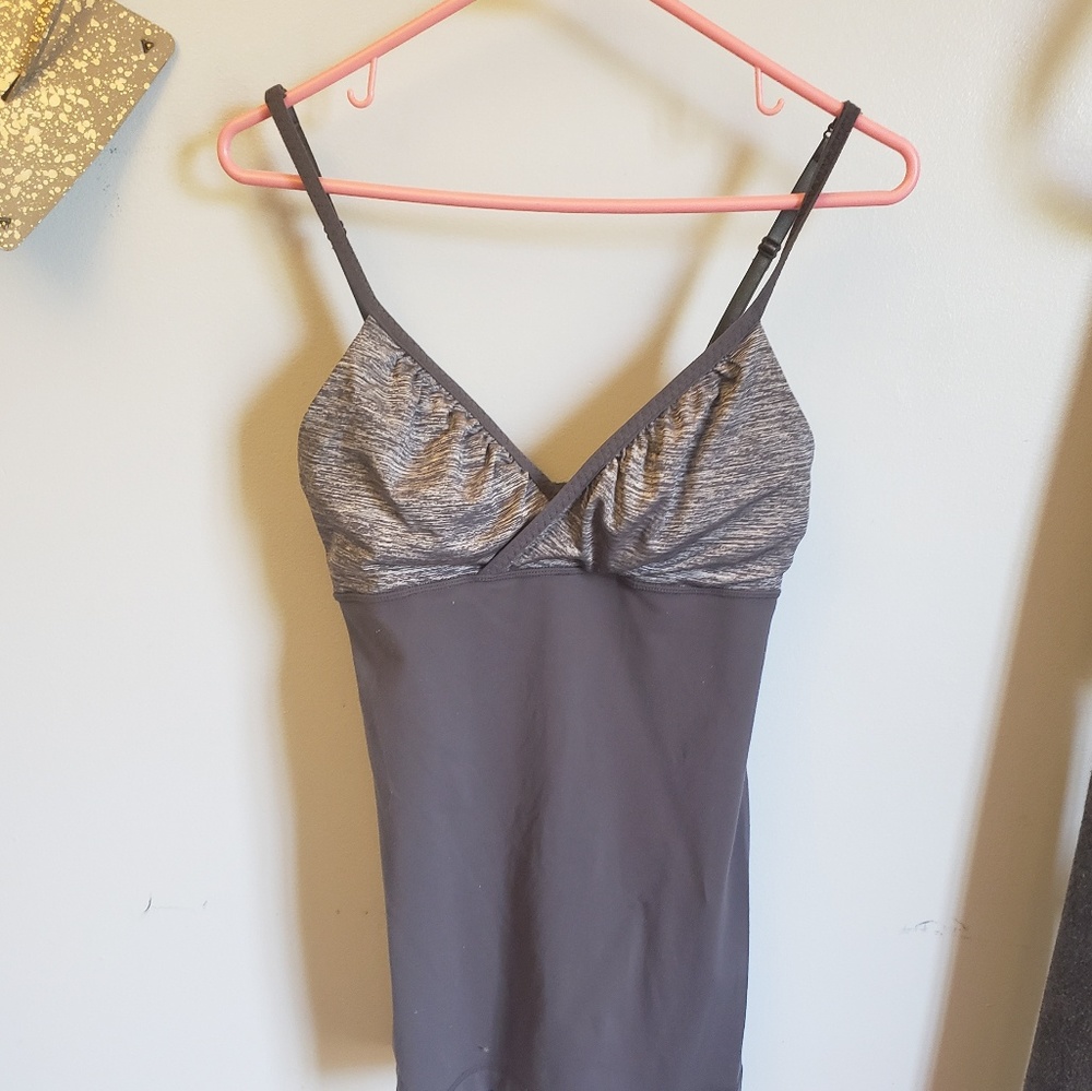 Lululemon yoga tank top